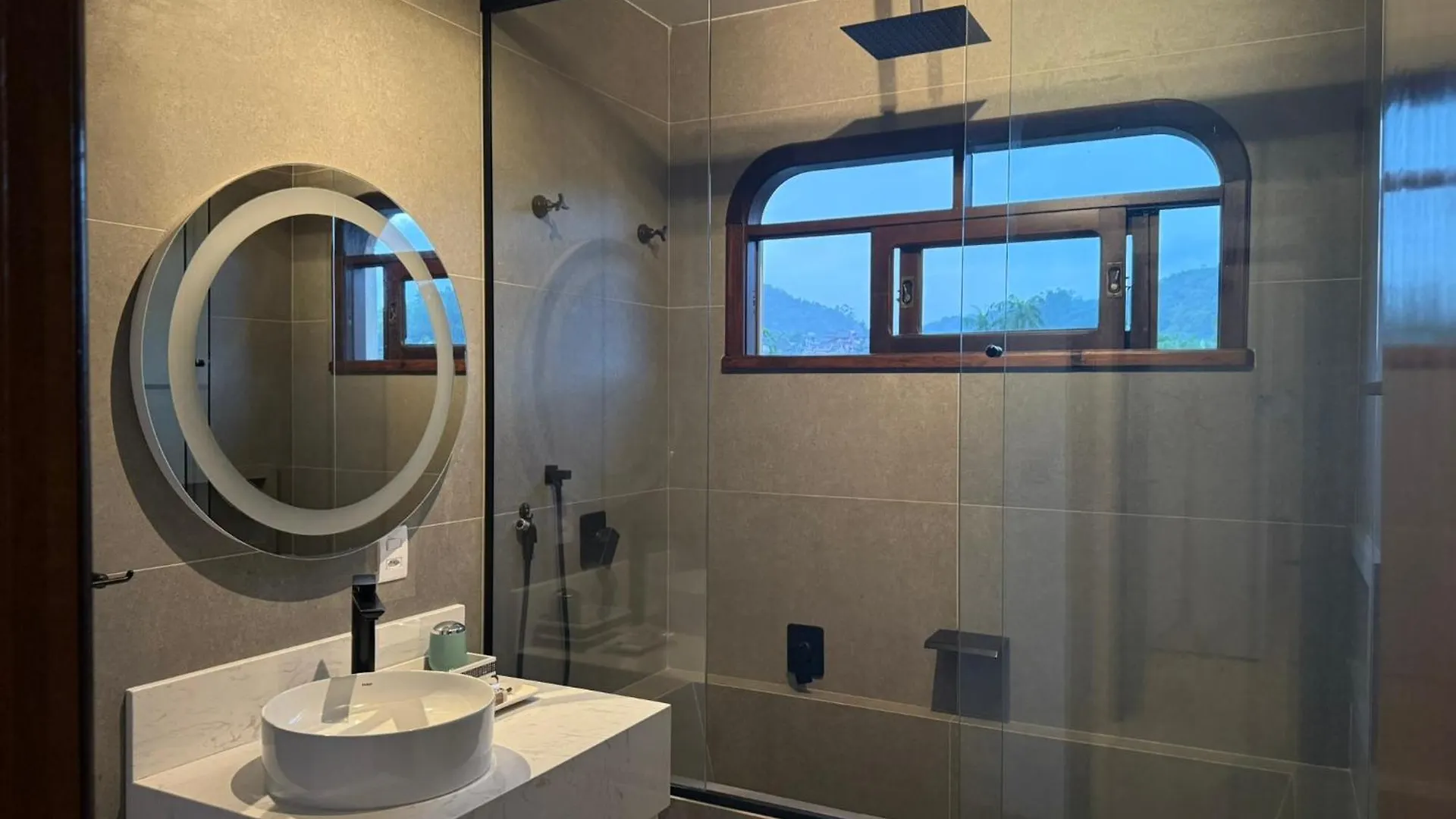 Apartamento Familia No Centro De Pomerode